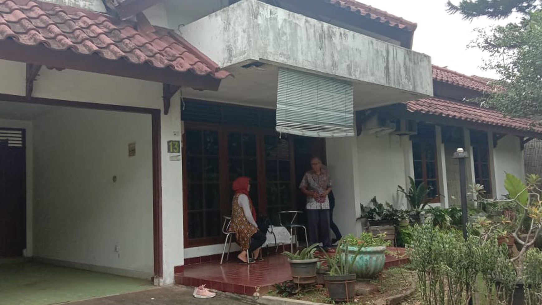Rumah Apik Di Cinere, Lokasi Terdepan, Bebas Macet