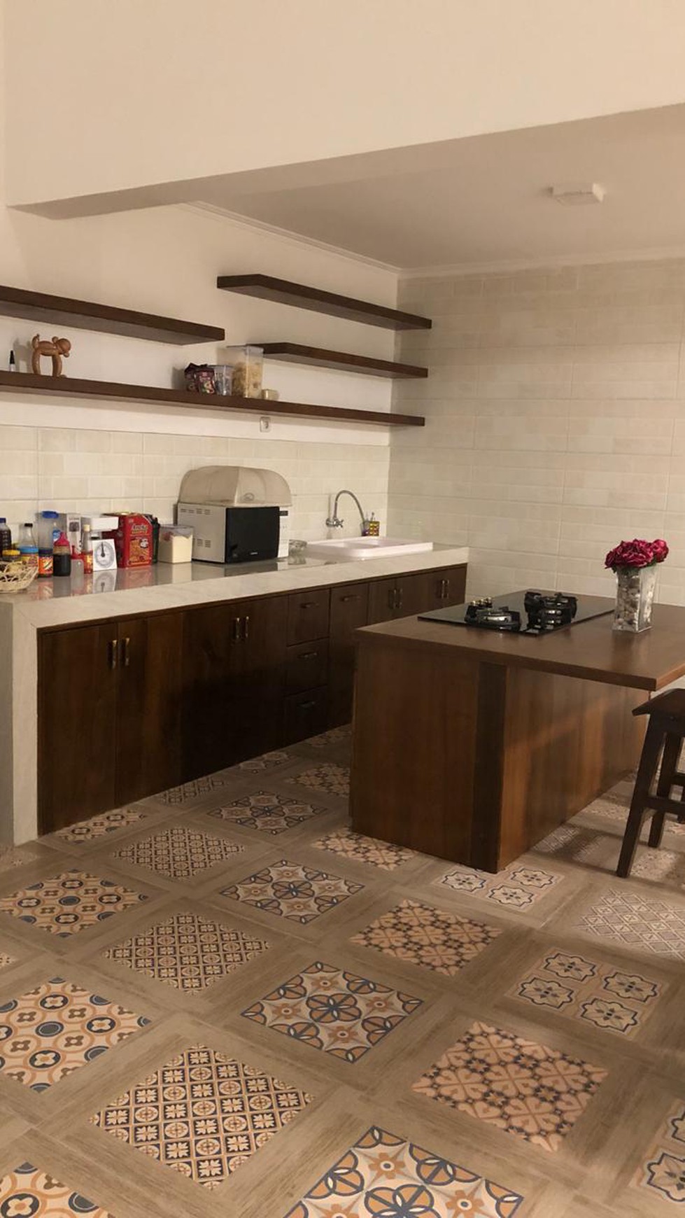 Rumah Cantik dan Siap huni di Kawasan Ciputat