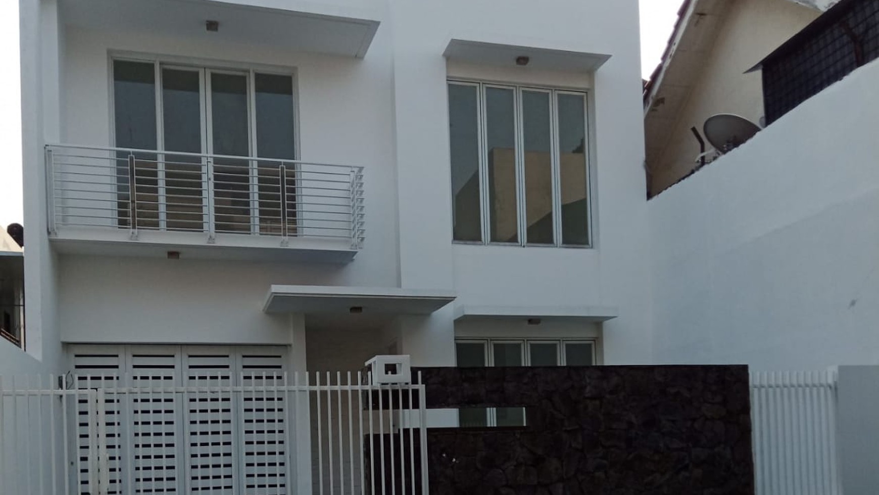 Rumah Anti Banjir lokasi Emerald