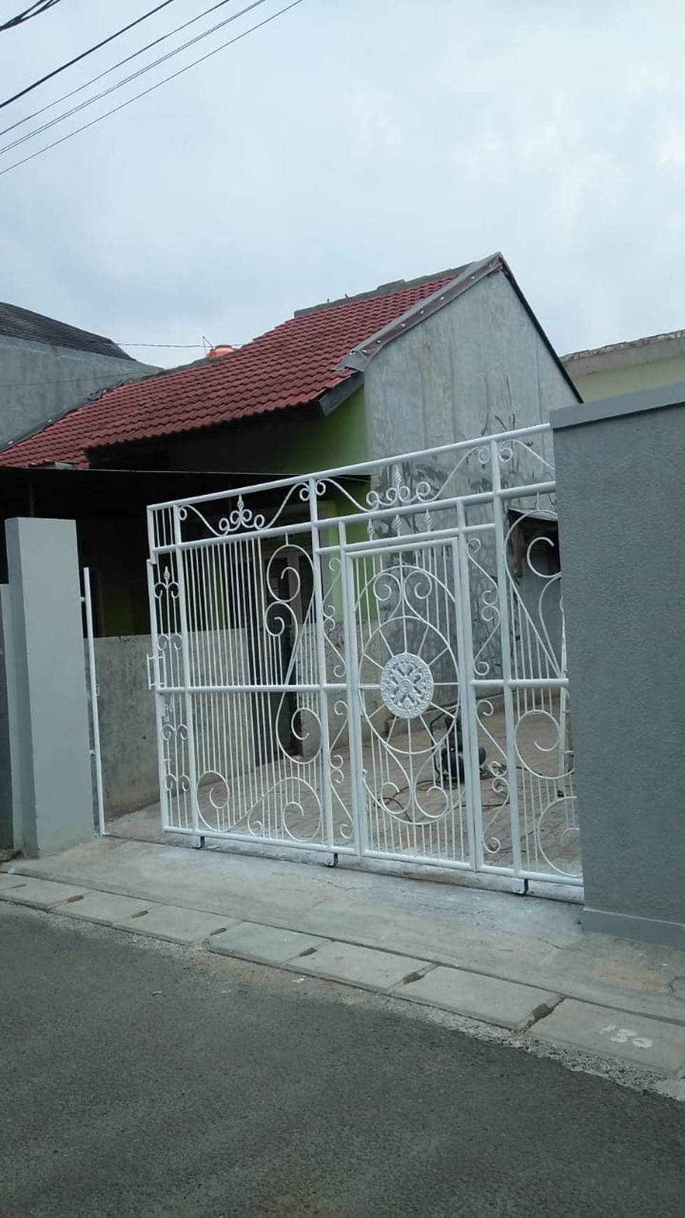 Rumah siap huni di pondok ranji