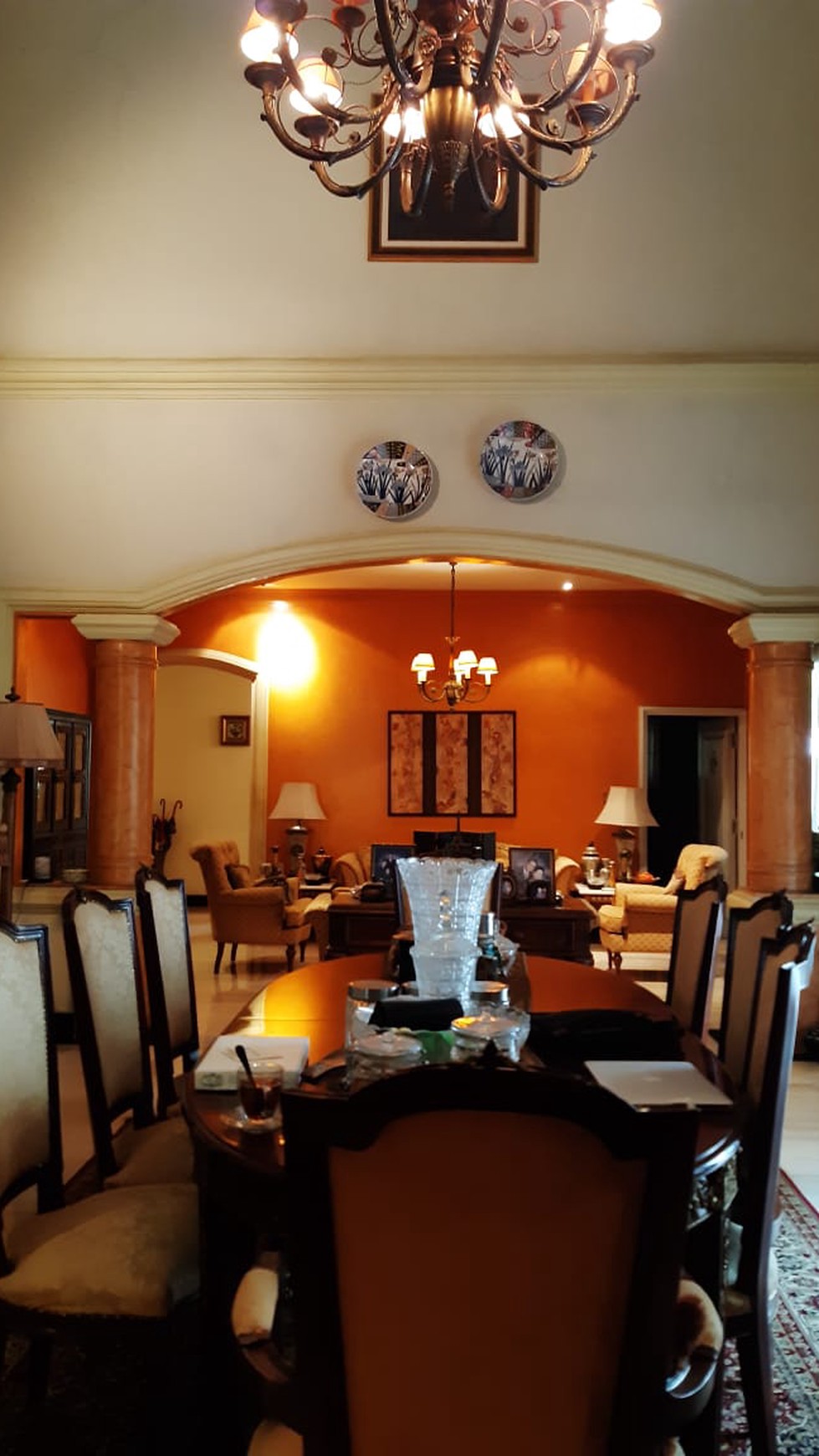 Rumah LUX esklusive di rempoa jakarta selatan