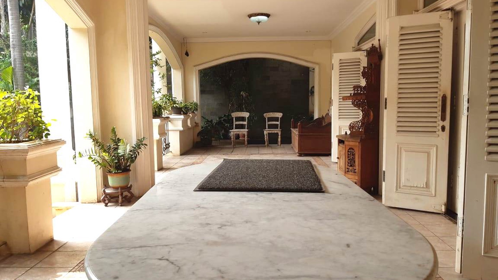 Rumah LUX esklusive di rempoa jakarta selatan