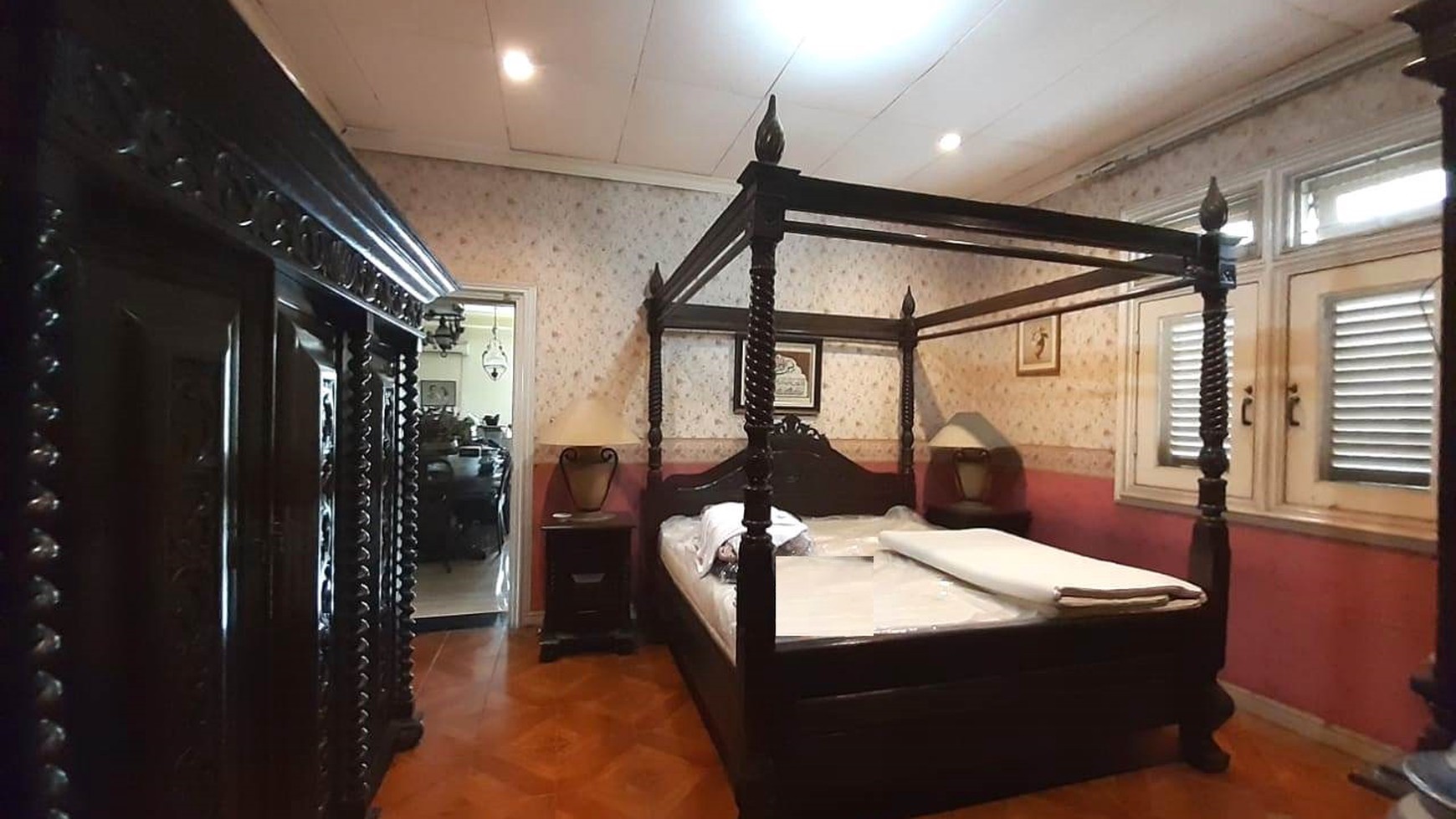 Rumah LUX esklusive di rempoa jakarta selatan