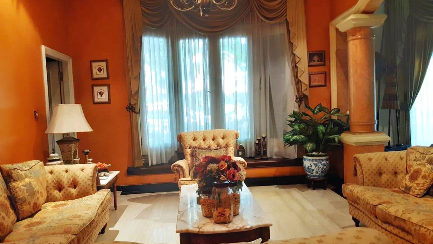 Rumah LUX esklusive di rempoa jakarta selatan