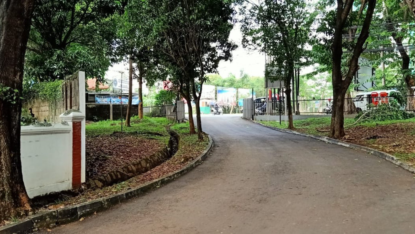 Rumah asri lokasi startegis di jl Fatmawati