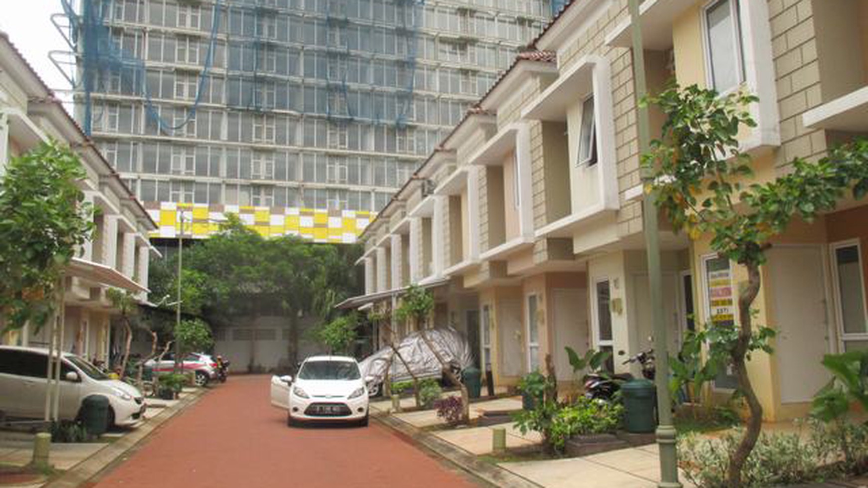 Dijual rumah murah cuma 900jt-an, masih nego lagi, strategis, siap huni, di Virginia Village Roadford Gading Serpong