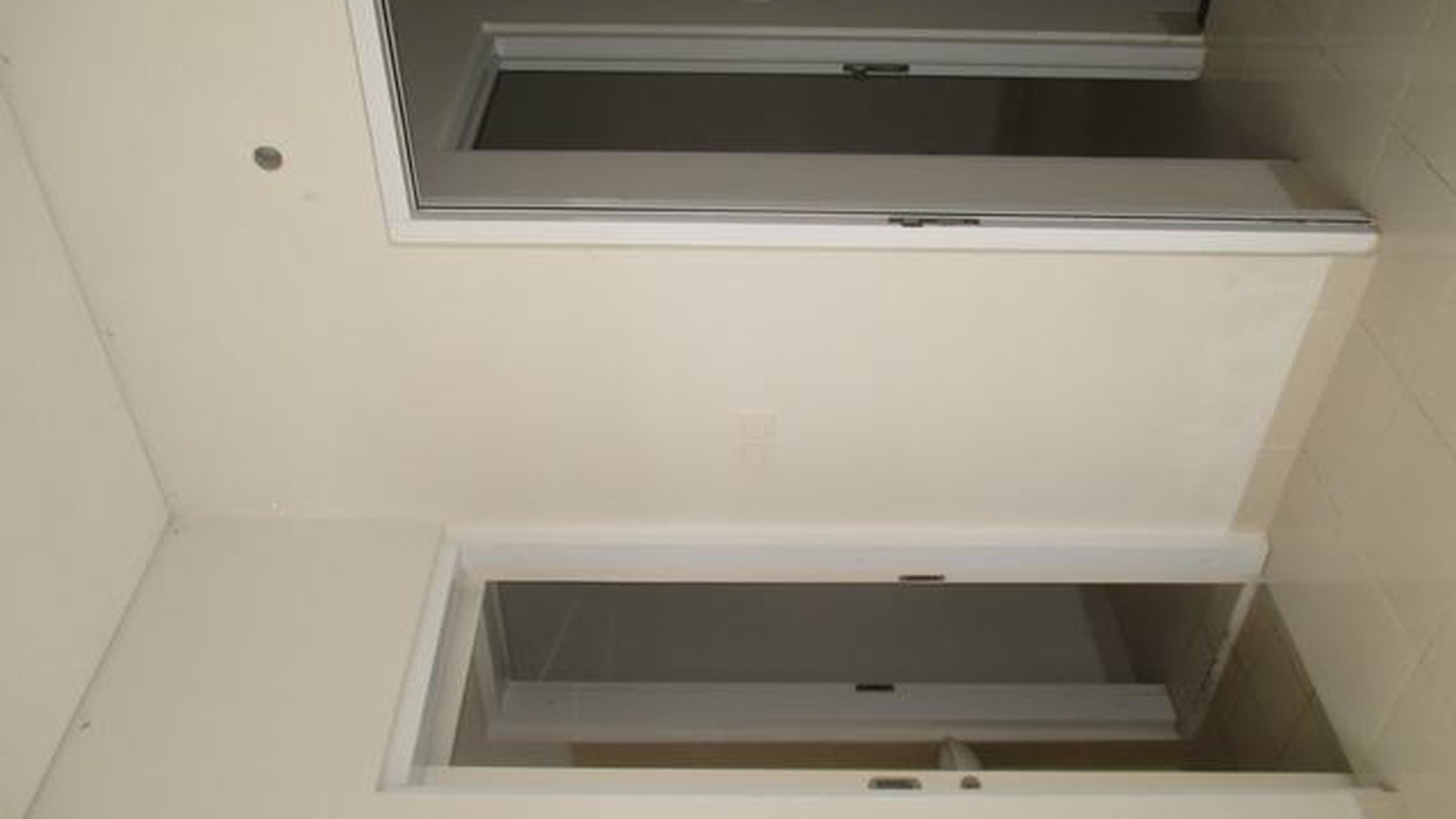 Dijual rumah murah cuma 900jt-an, masih nego lagi, strategis, siap huni, di Virginia Village Roadford Gading Serpong