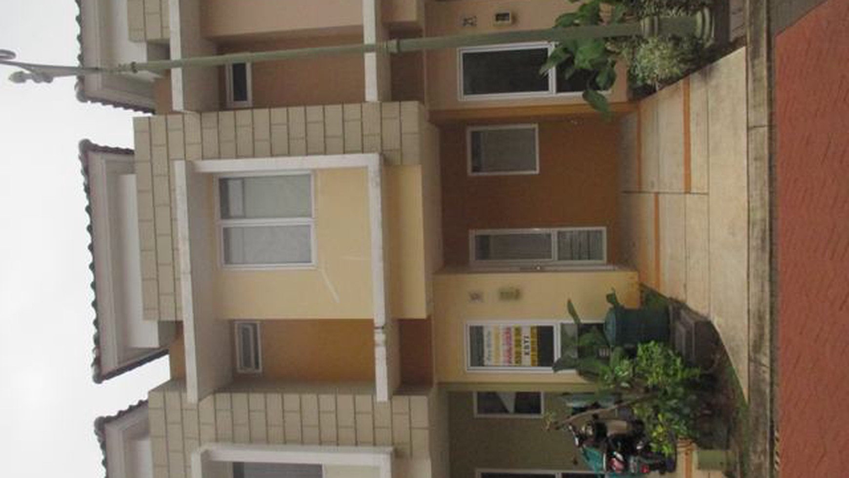 Dijual rumah murah cuma 900jt-an, masih nego lagi, strategis, siap huni, di Virginia Village Roadford Gading Serpong