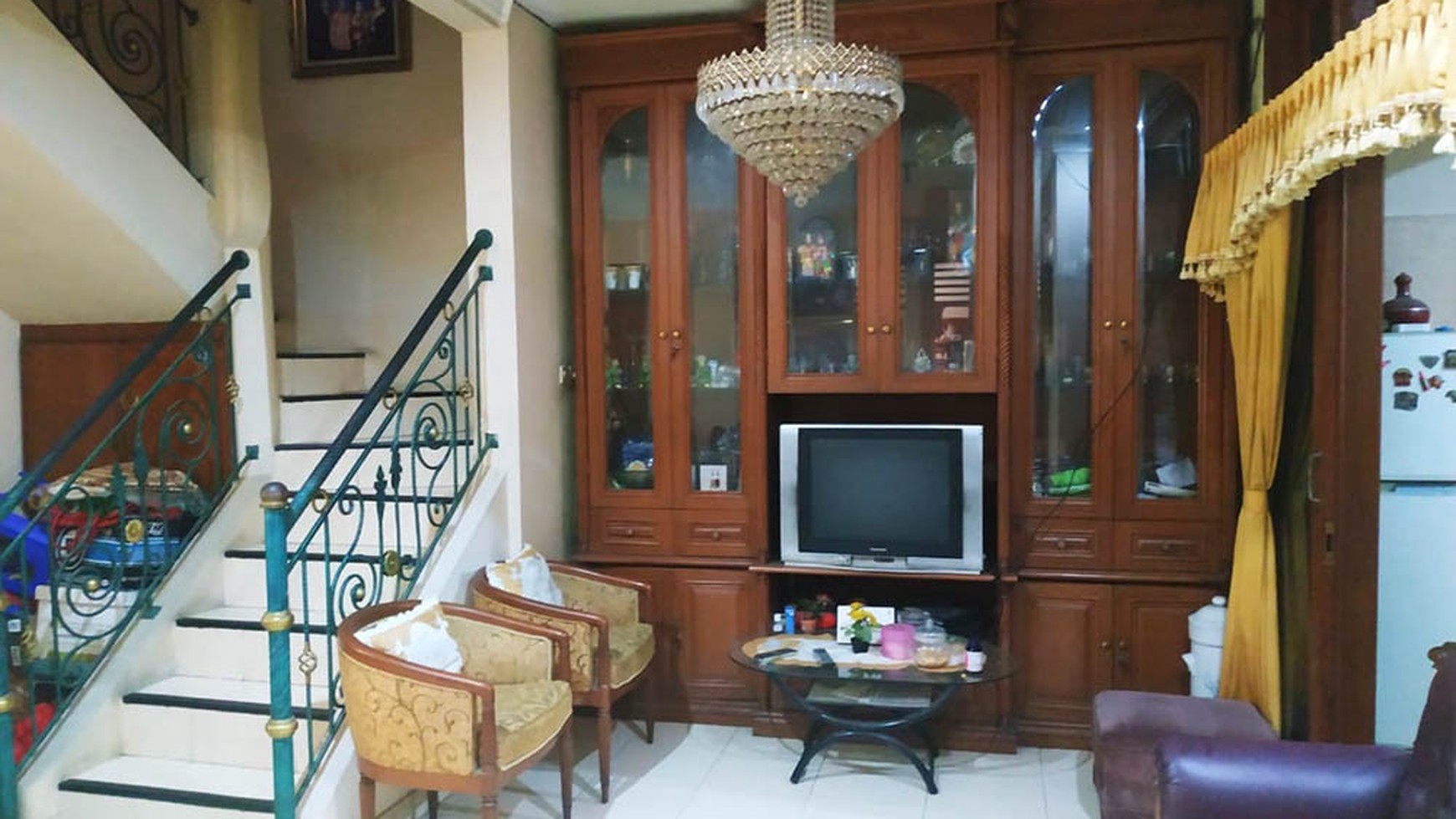 Rumah Janur Elok, 2 Lantai, Luas 153, Bangunan 200m2