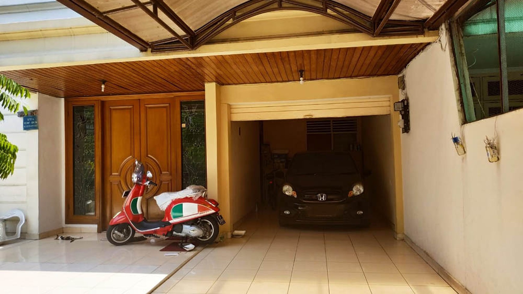 Rumah Janur Elok, 2 Lantai, Luas 153, Bangunan 200m2