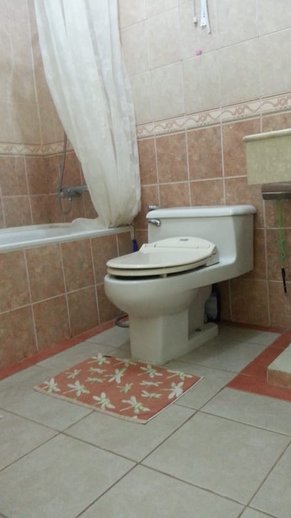 Jual Apartemen di ITC Permata Hijau Unit Bagus... JUAL / SEWA