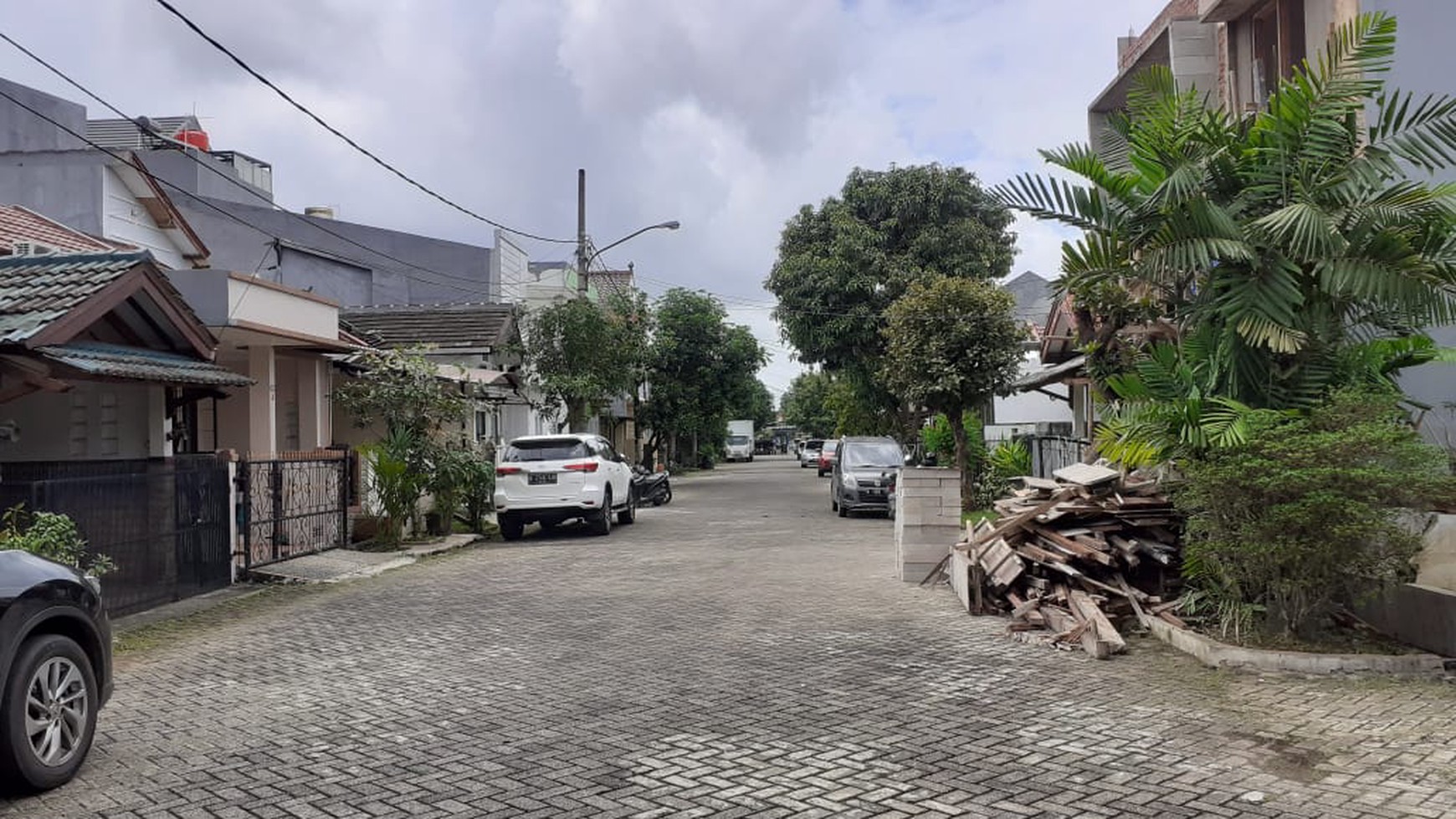 Rumah Minimalis, Siap Huni, dan Hunian Nyaman @Cluster Jalak, Graha Bintaro