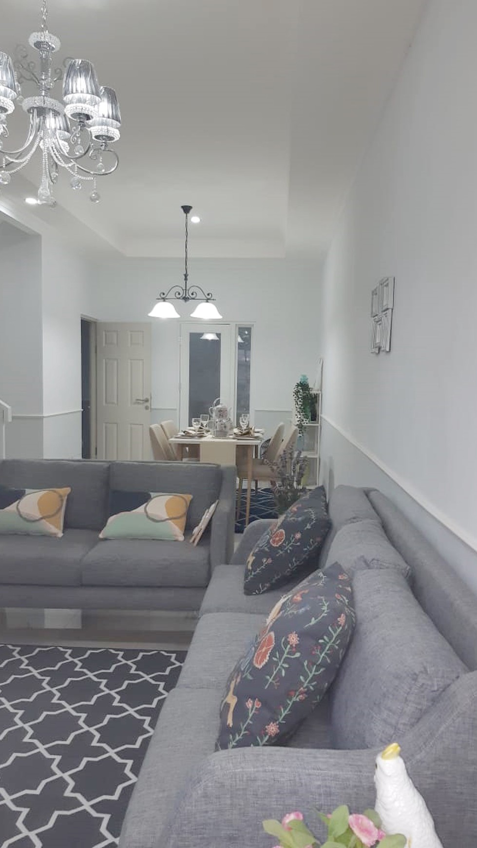 HOTSALE! Rumah Brand New Fully Furnished hanya 1M an, Jombang