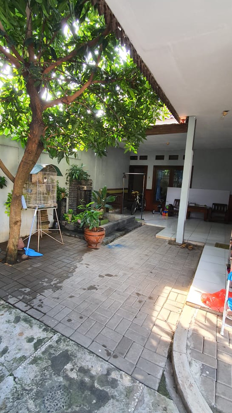 Rumah Posisi Hoek dan Siap Huni di Pondok Jaya, Bintaro