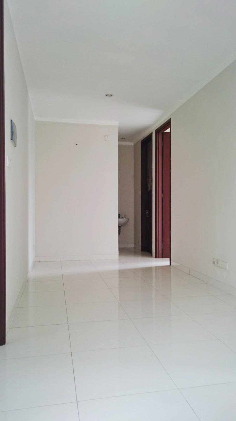 Rumah Cantik dan Siap Huni di Cluster Discovery, Bintaro