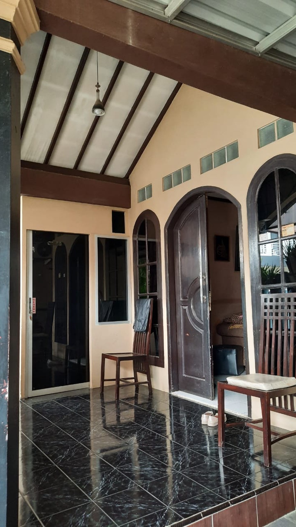 Rumah Lokasi Strategis, Dalam Cluster, dan Hunian Nyaman @Cornelia, Graha Raya