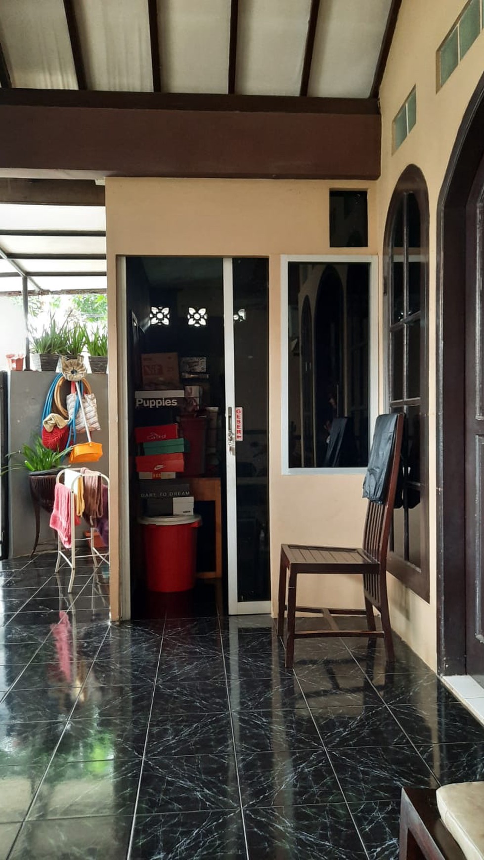 Rumah Lokasi Strategis, Dalam Cluster, dan Hunian Nyaman @Cornelia, Graha Raya