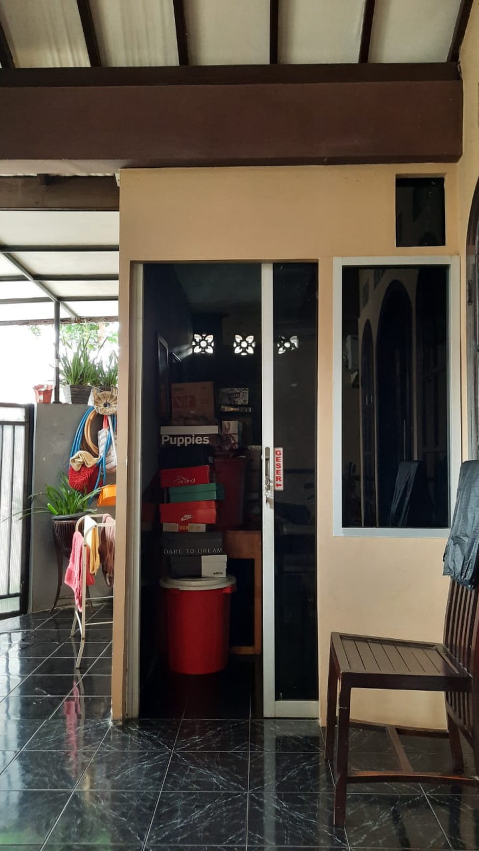 Rumah Lokasi Strategis, Dalam Cluster, dan Hunian Nyaman @Cornelia, Graha Raya