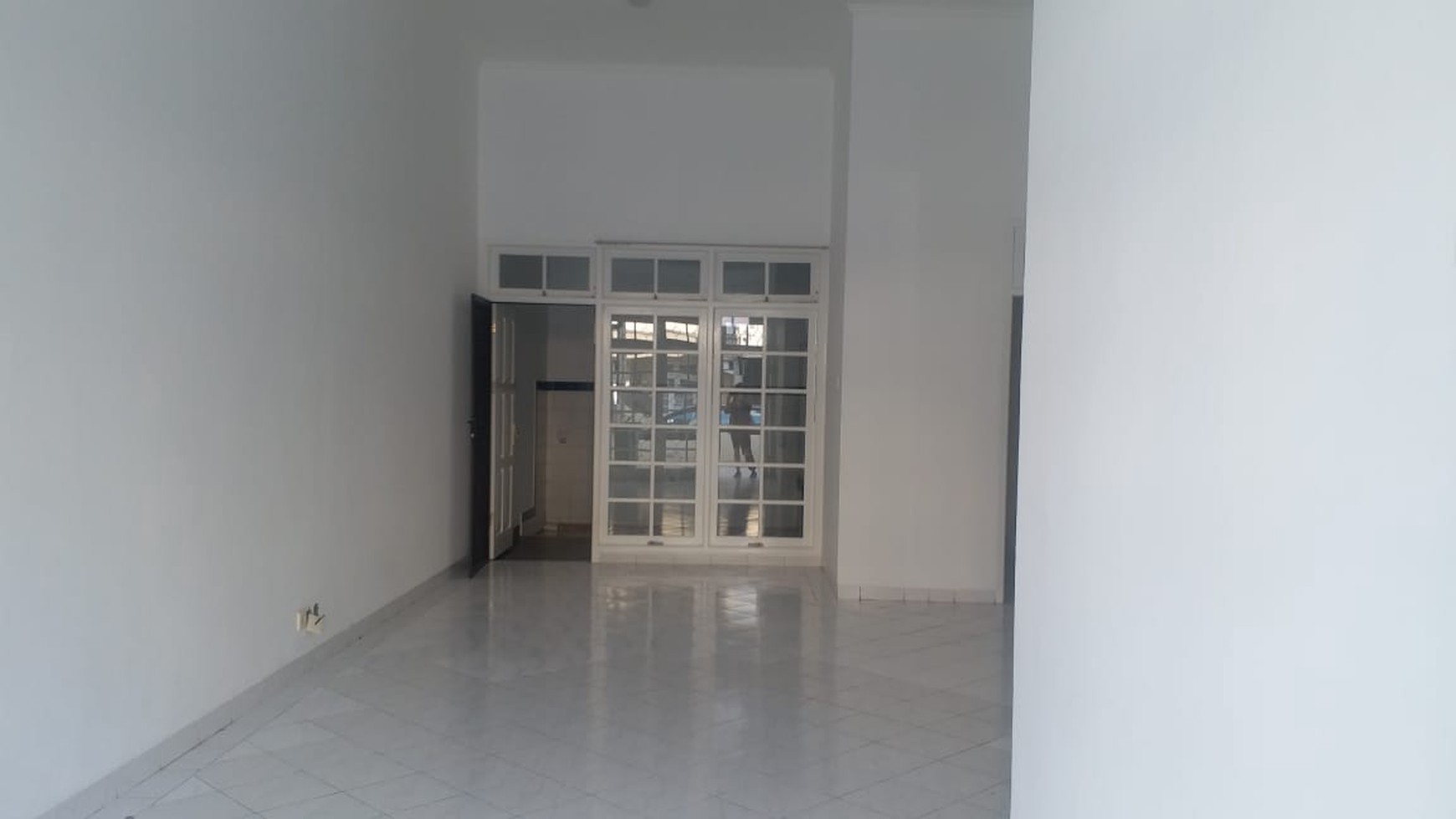 Disewa Rumah Di JL. Gn. Putri - Taman Bromo - Lippo Karawaci - Tangerang