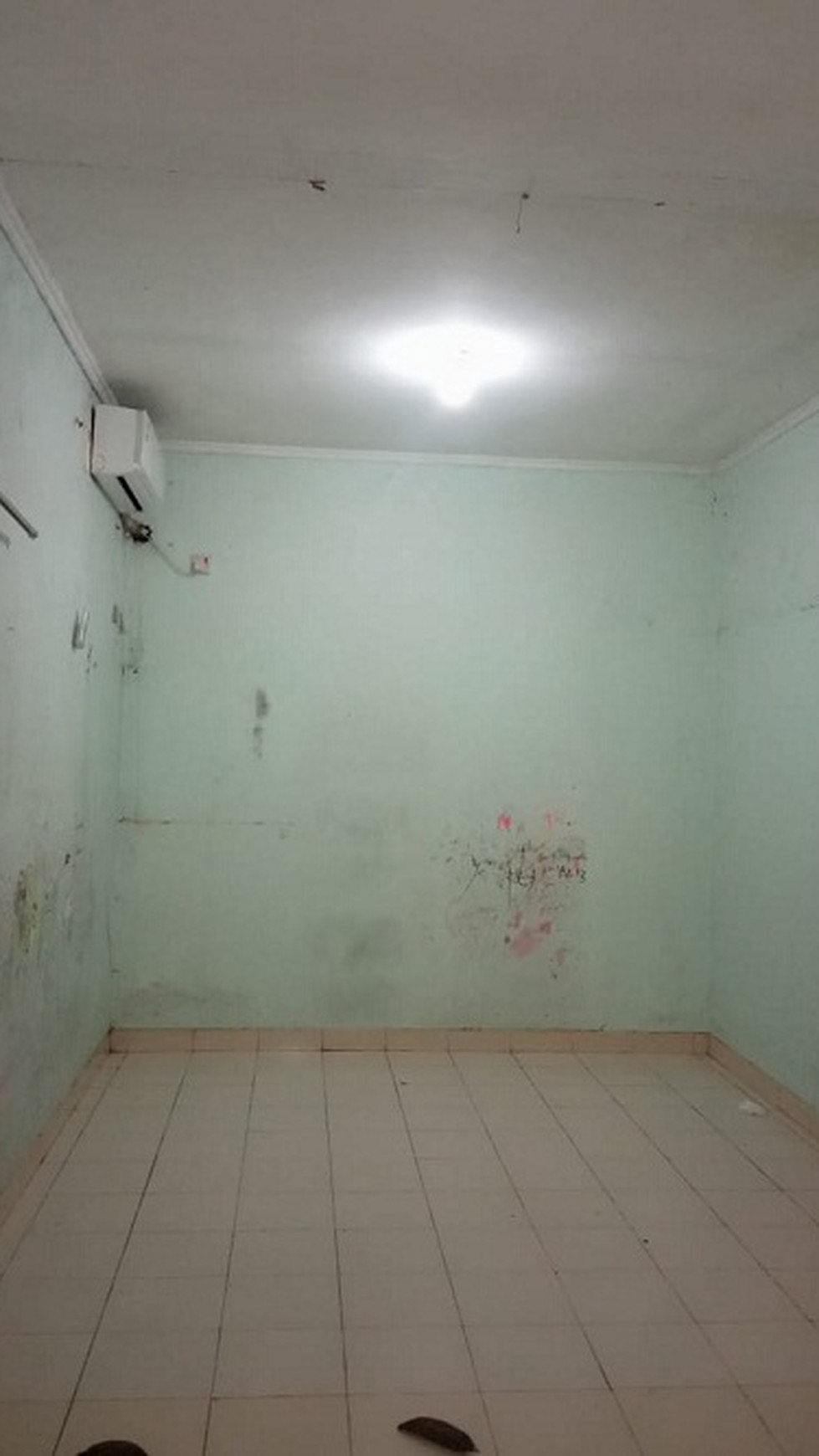 Rumah Di JL. Vanda - Palem Smei - Karawaci Tangerang