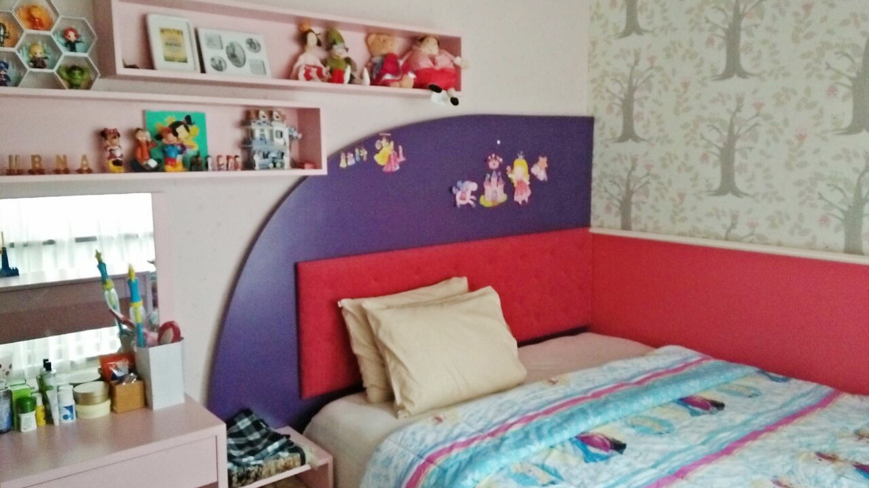 Rumah Cantik dan Siap Huni di cluster Kebayoran Village, Bintaro