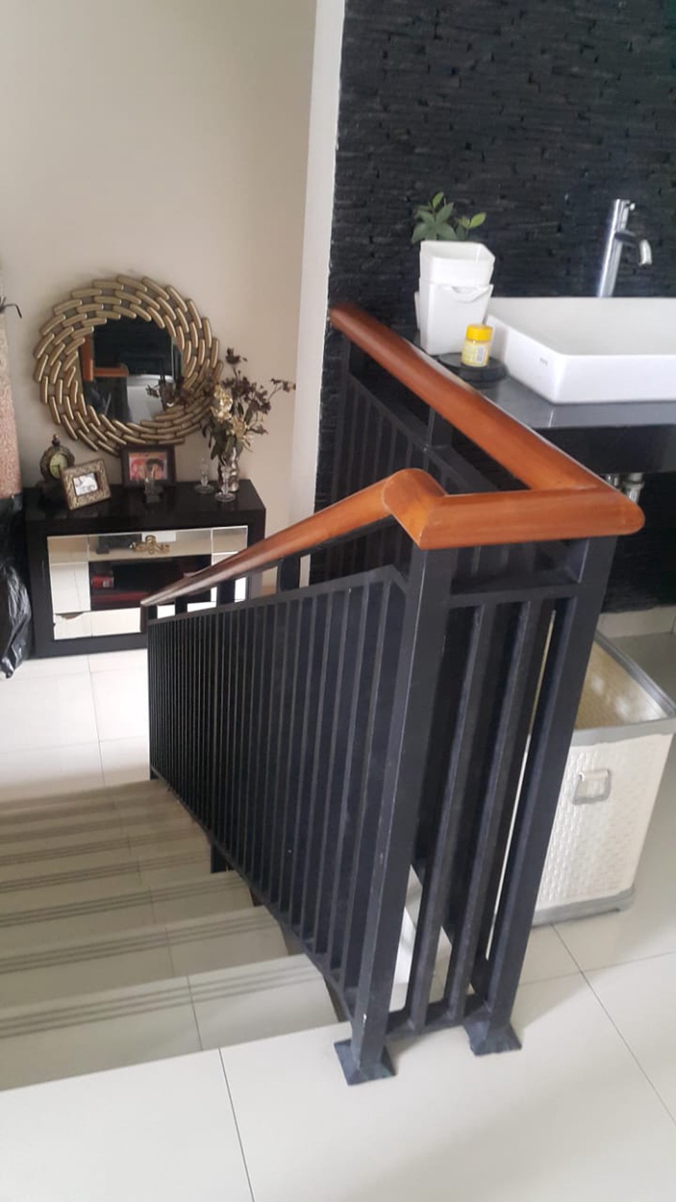 Rumah Cantik dengan halaman belakang di Puri Bintaro