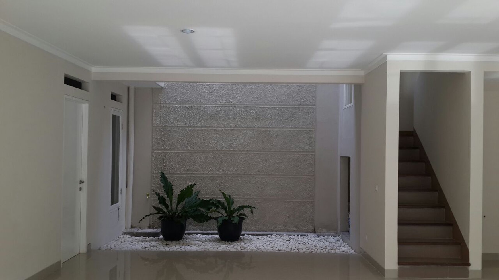 HOTSALE! Rumah baru dan murah di dalam cluster Bintaro Jaya sektor 9