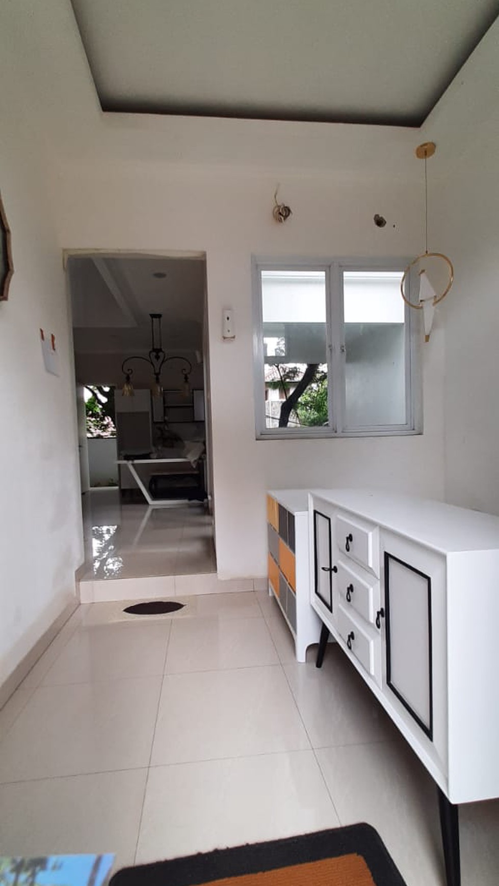 Rumah cantik, brand new di bintaro pesanggrahan