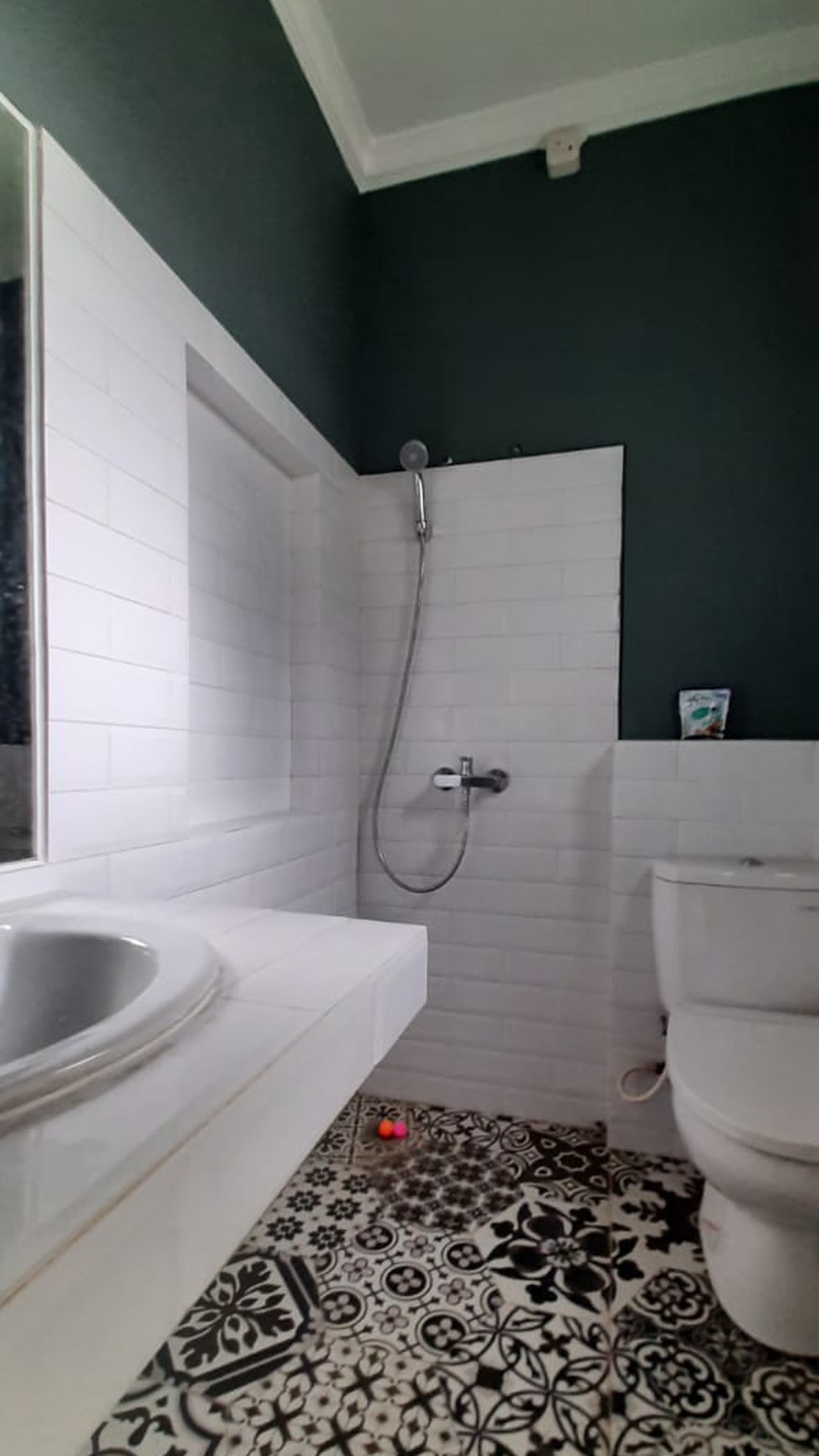 Rumah cantik, brand new di bintaro pesanggrahan