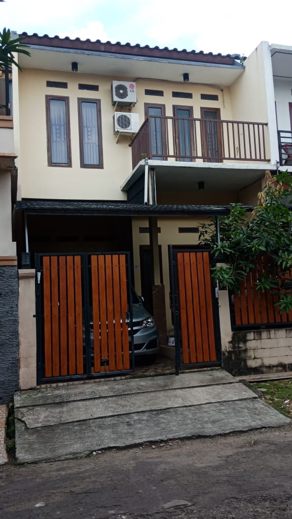 Rumah siap huni di Villa Bintaro Indah