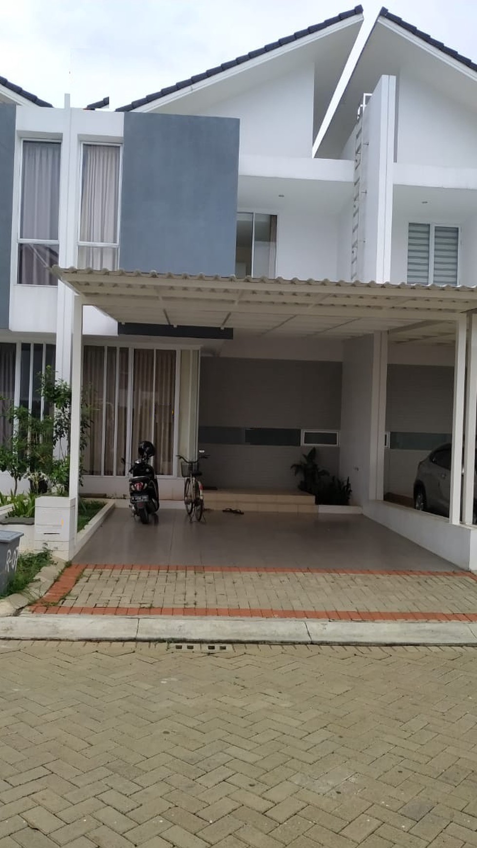 Rumah siap huni,dalam cluster di Bintaro Jaya