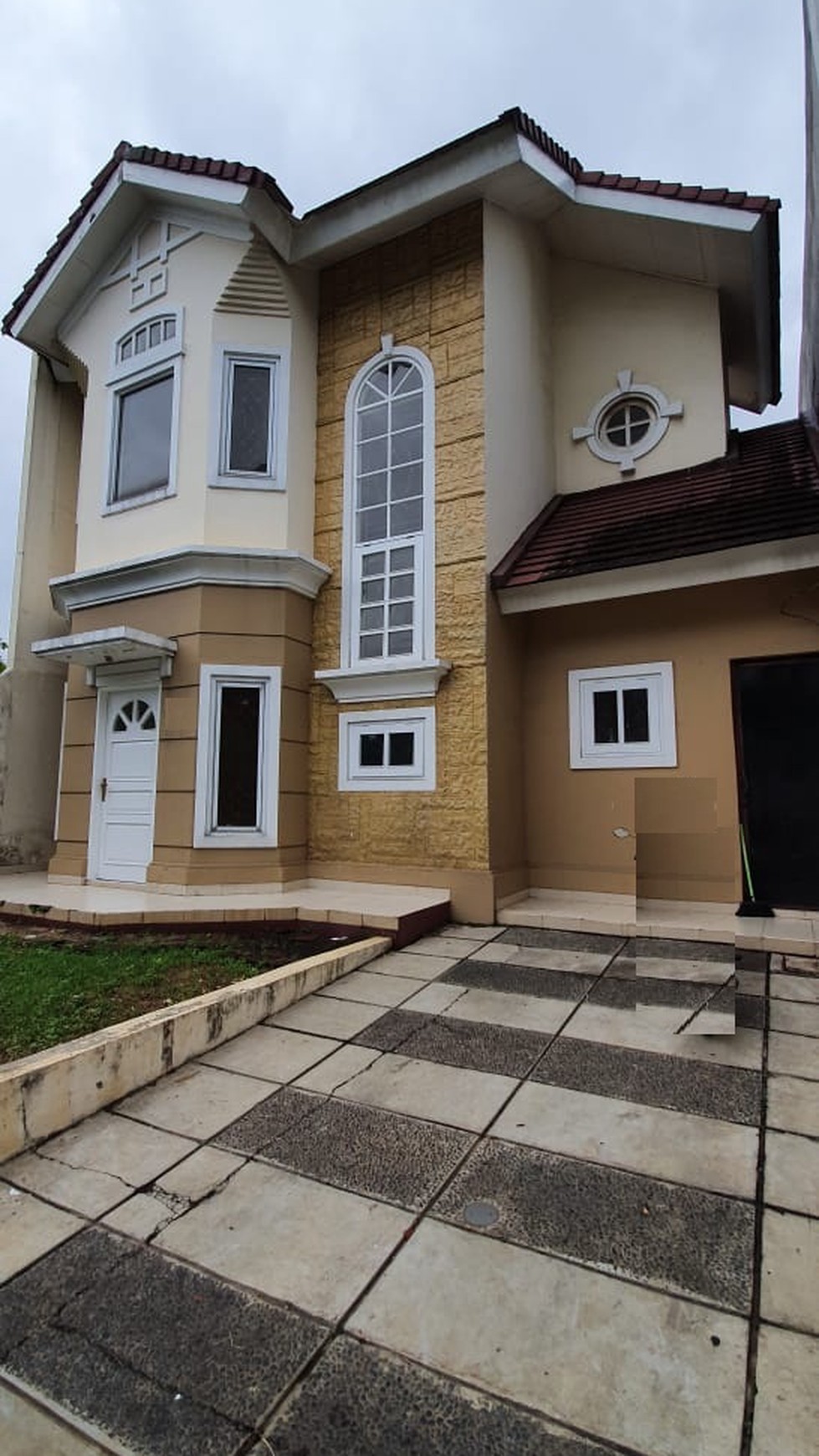 Rumah siap huni di BSD