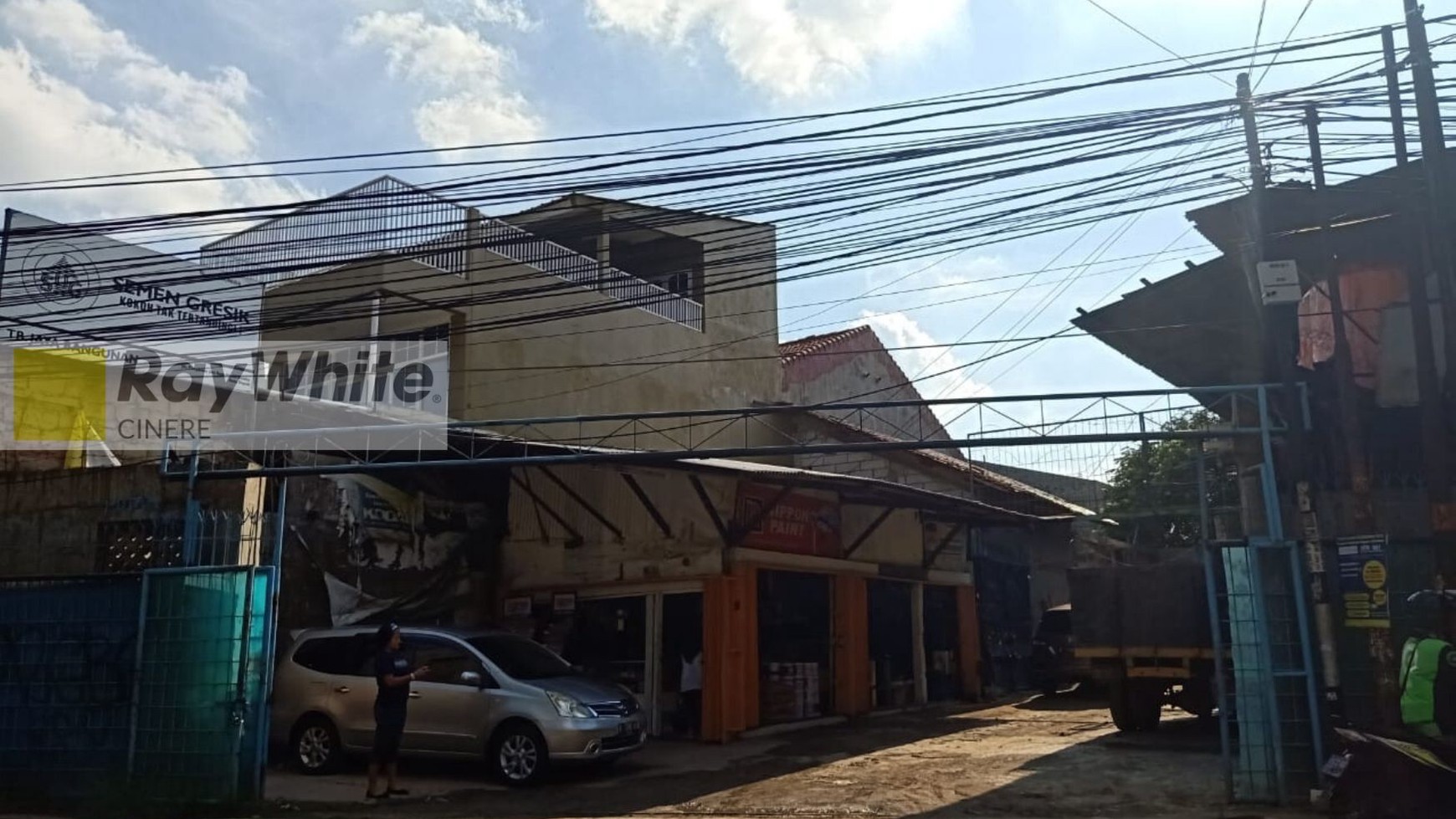 Tanah dengan Kondisi dapat Dibangun Tempat Usaha di Gandul, Cinere