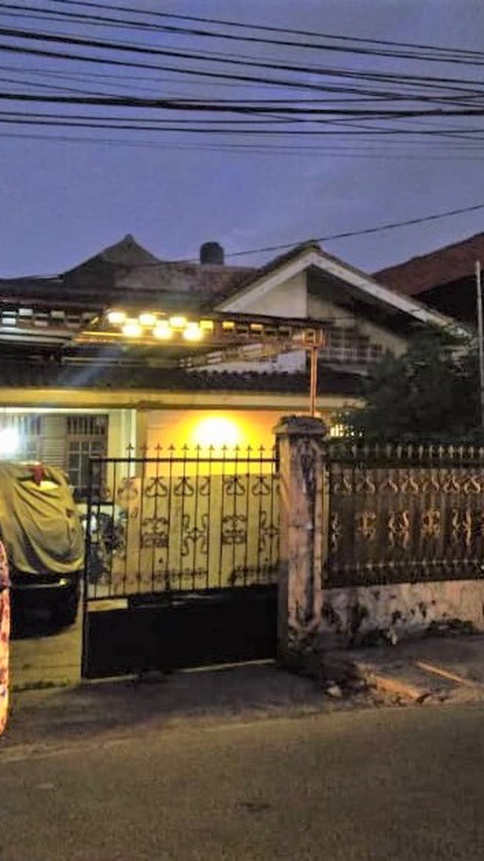 Rumah Cocok Untuk Usaha, Lokasi Pinggir Jalan @Jl Panjang, Cipulir