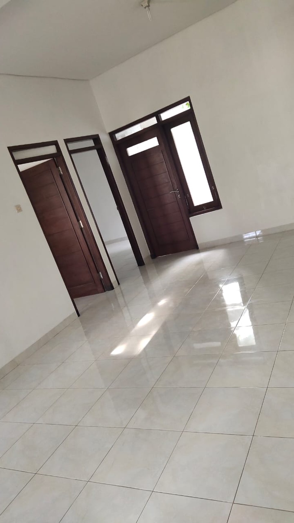 RUMAH MINIMALIS DI PERUM PURI GARDENIA, BANGUNJIWO, BANTUL