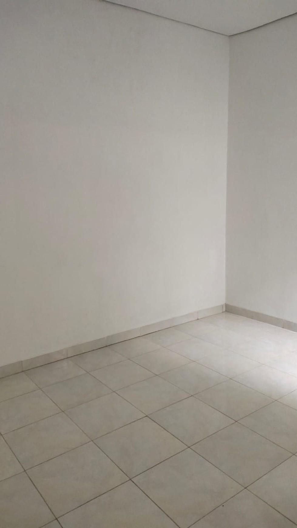 RUMAH MINIMALIS DI PERUM PURI GARDENIA, BANGUNJIWO, BANTUL