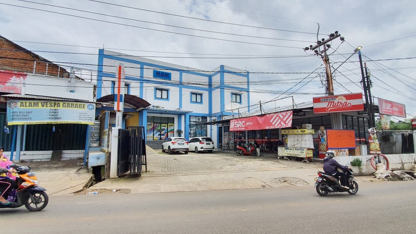 Dijual Ruko Strategis letak pinggir jalan di Kawasan Ciputat