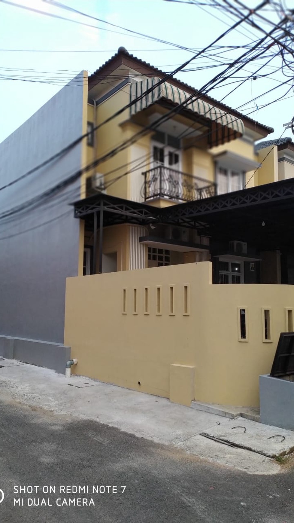 Rumah Bagus Di Komp Taman Asri, Cipatu Pondok aren tangerang selatan