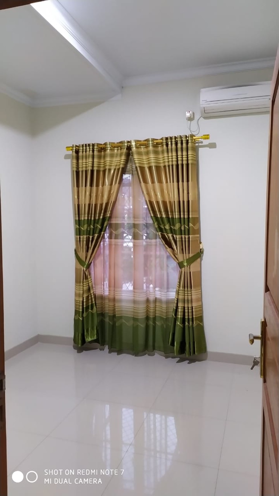 Rumah Bagus Di Komp Taman Asri, Cipatu Pondok aren tangerang selatan