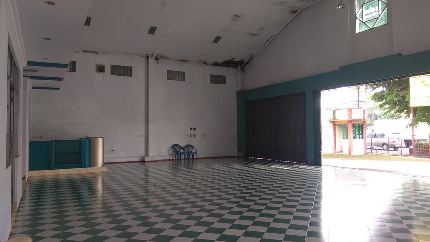 BANGUNAN DI JL MAGELANHG KM 10,5 DEKAT SLEMAN CITY HALL