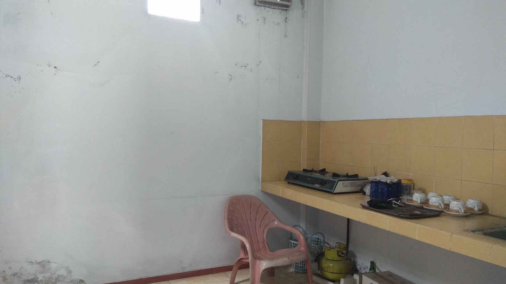 BANGUNAN DI JL MAGELANHG KM 10,5 DEKAT SLEMAN CITY HALL