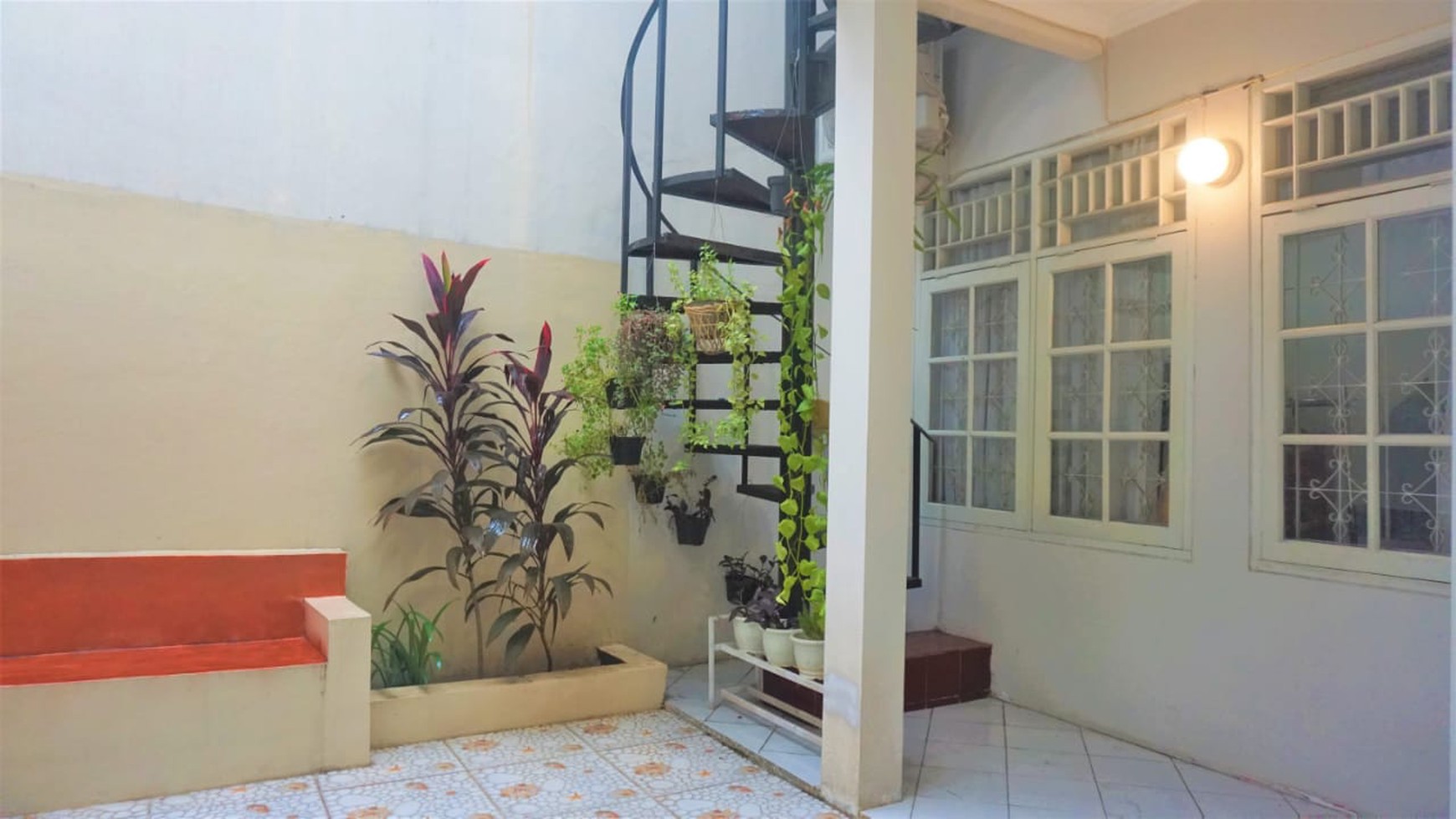 Rumah siap huni di Bintaro Jaya 5