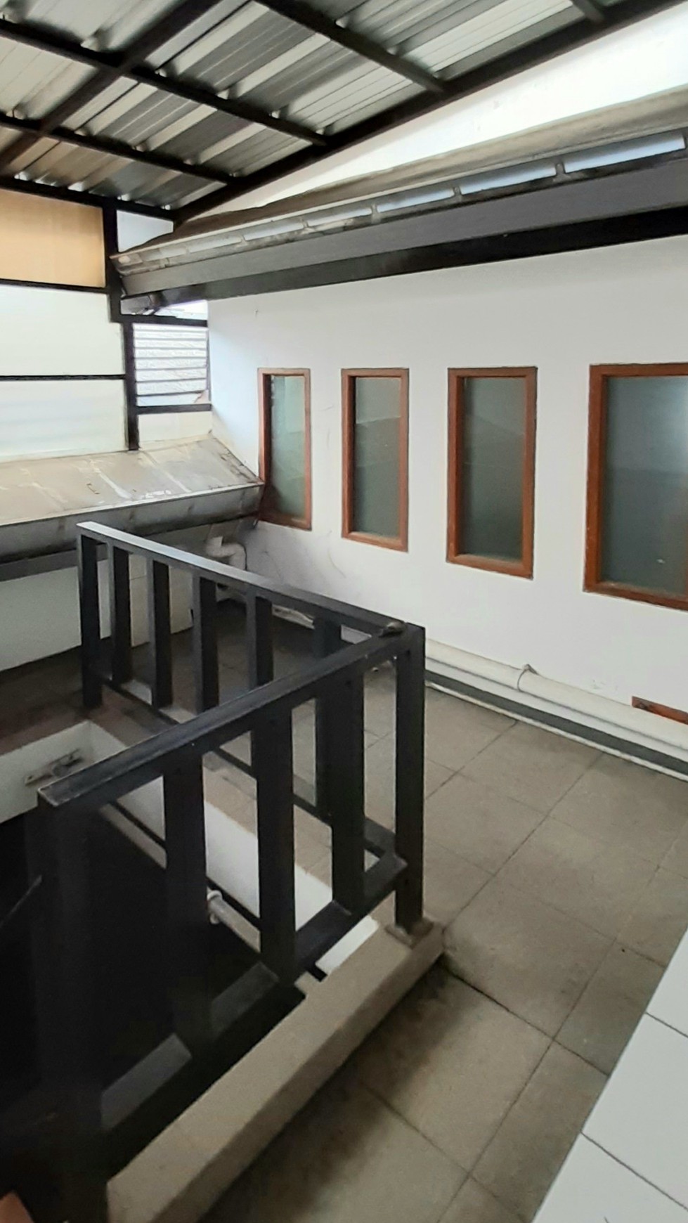 Rumah Cantiq Minimalis siap huni di Bintaro jaya Luas 108m Harga 1.95M nego sampai DEAL