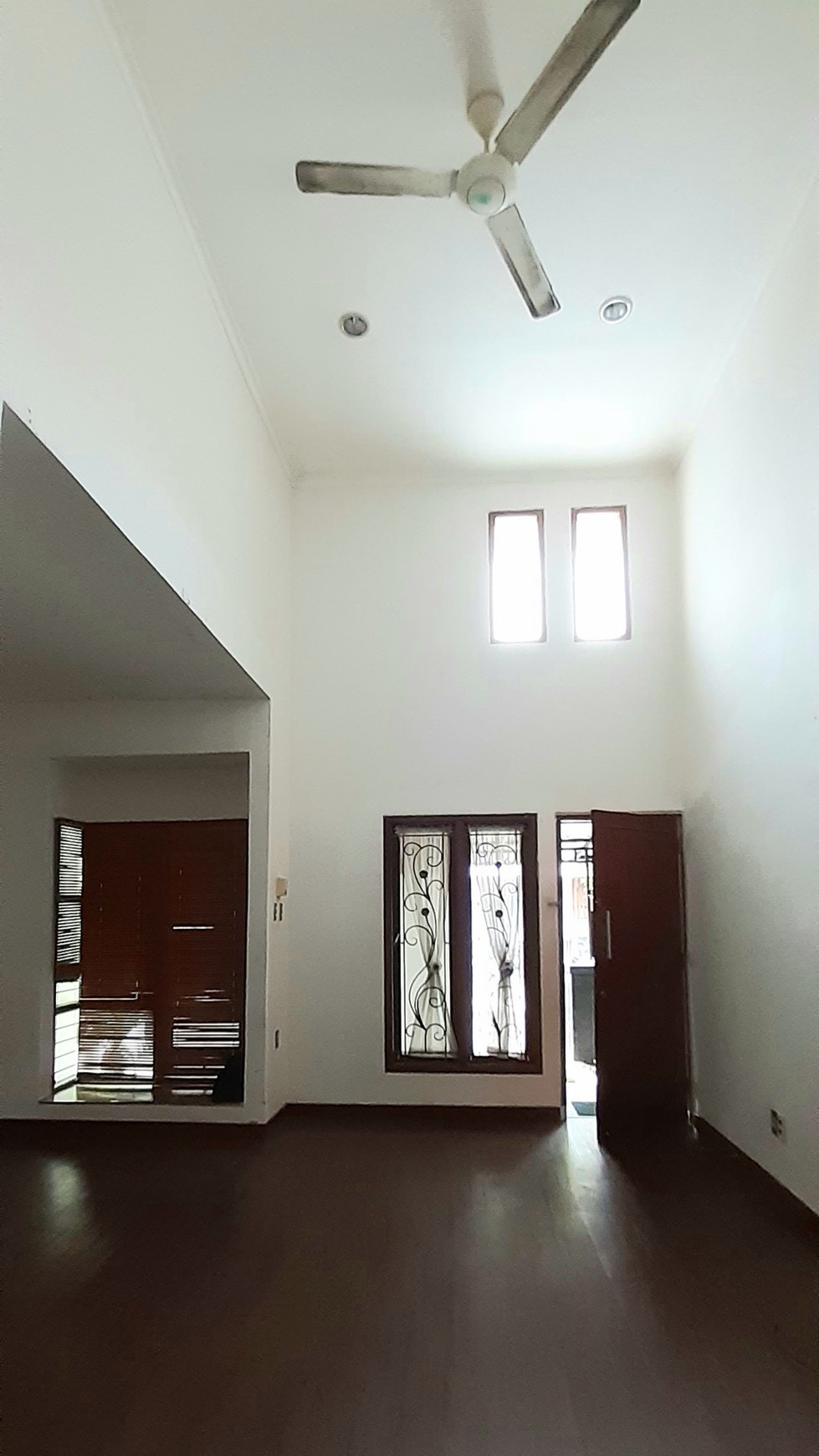 Rumah Cantiq Minimalis siap huni di Bintaro jaya Luas 108m Harga 1.95M nego sampai DEAL