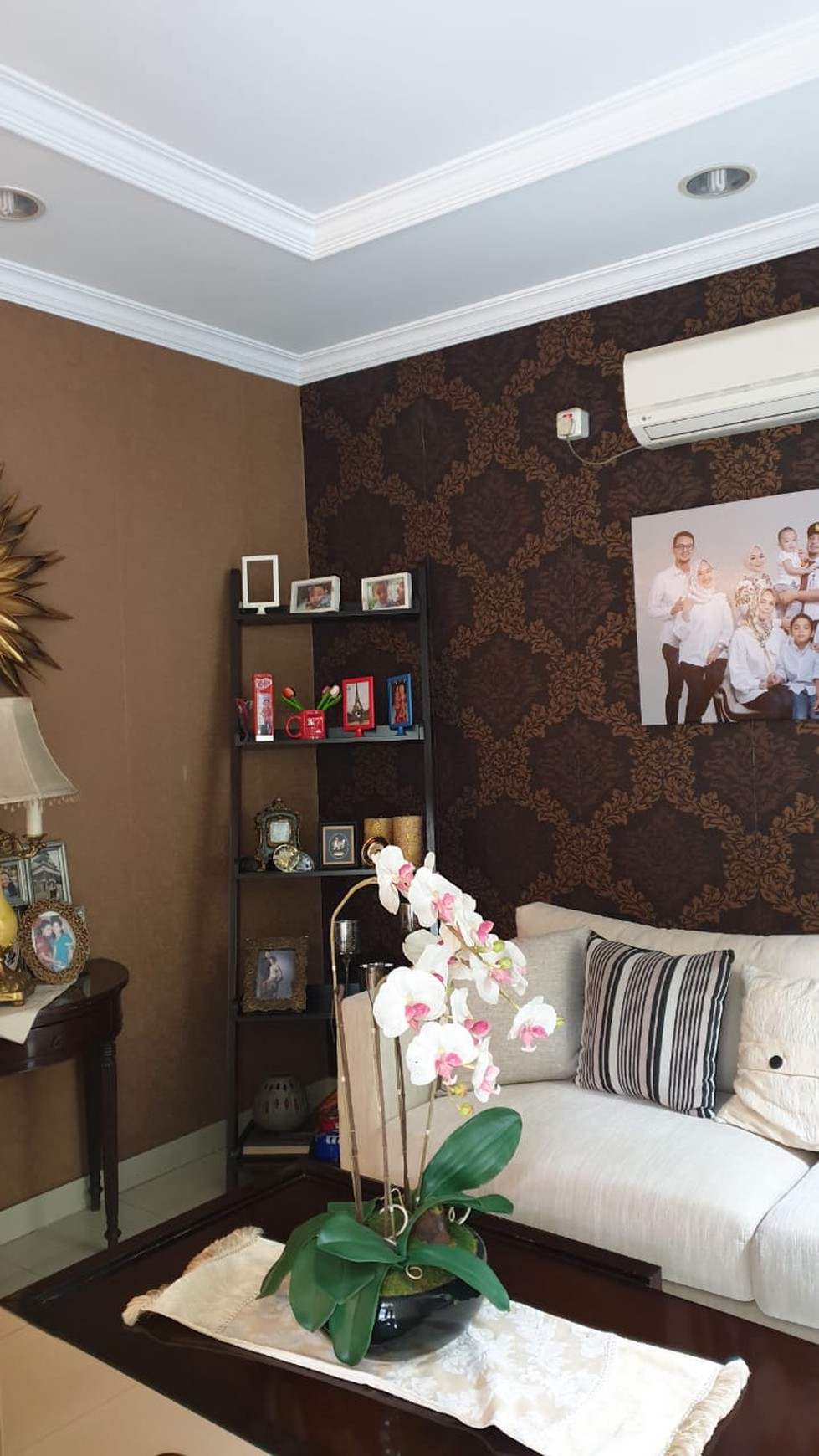 Rumah siap huni ,lokasi oke,bagus di Bintaro 6