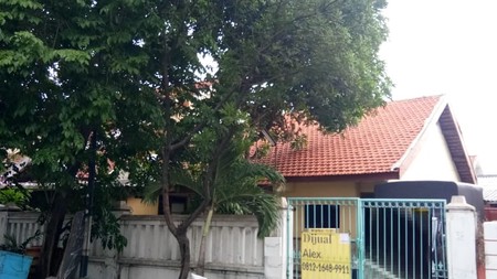 Rumah jalan rungkut asri