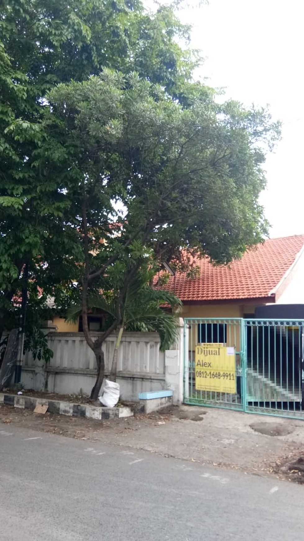 Rumah jalan rungkut asri