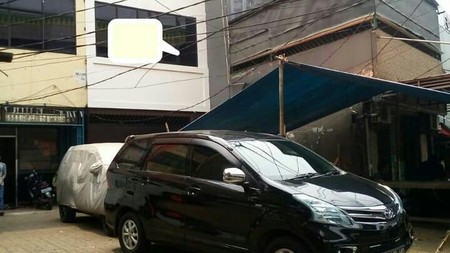 Disewakan ruko bagus dan strategis di jl ciledug raya, kebayoran lama
