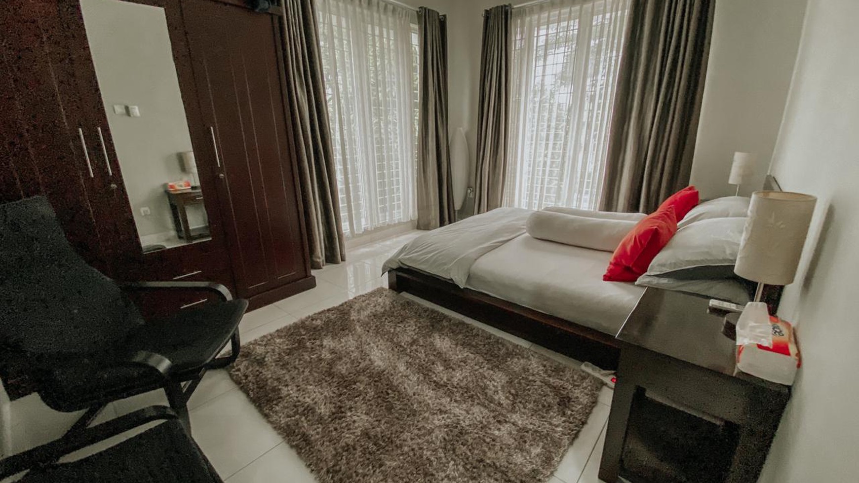 Rumah Bagus Di Emerald View, Bintaro Jaya