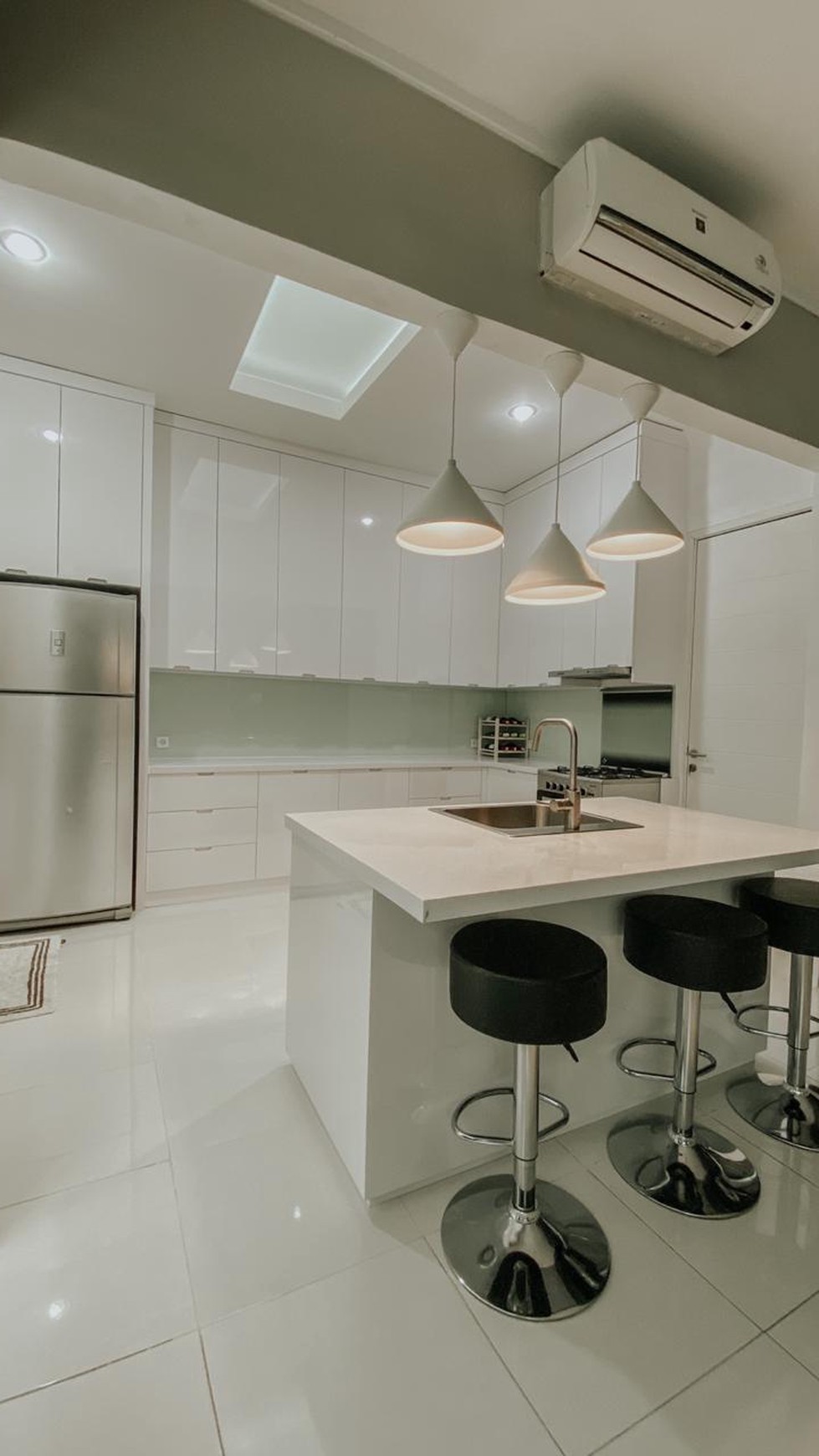 Rumah Bagus Di Emerald View, Bintaro Jaya